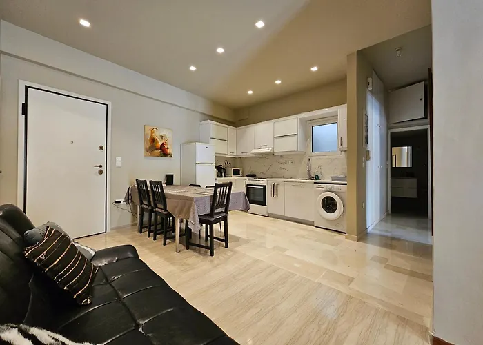 J&G Luxury Apartment - Athens Town